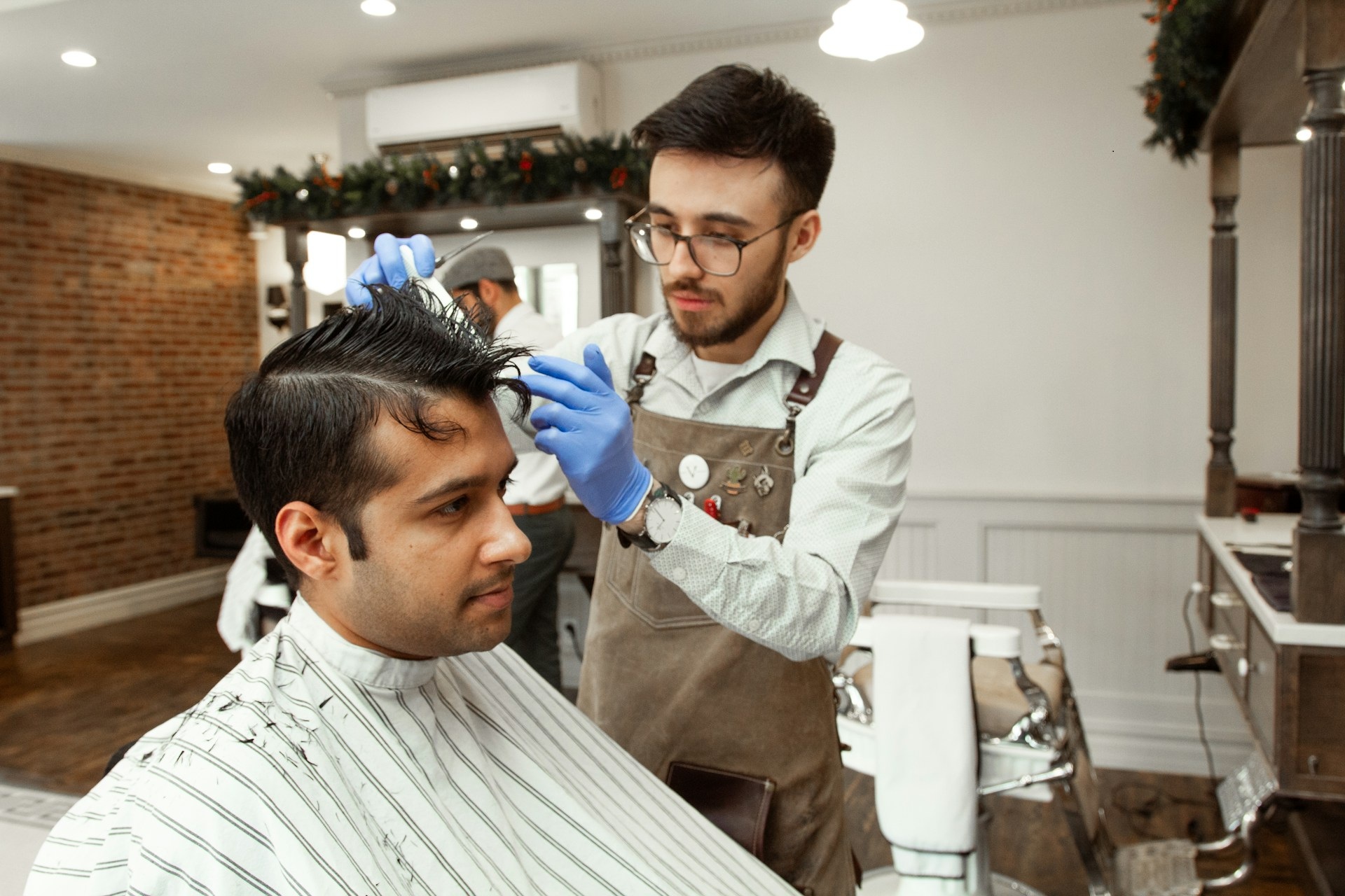 Net een fade laten zetten met krullend haar Zo zorg je dat je haar gezond blijft